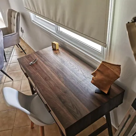 Flemigks 1 Bedroom * Larnaca